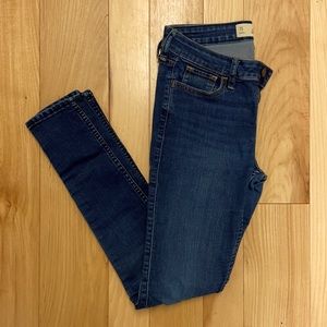 Hollister Super Skinny Jeans